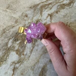 💜 Amazing amethyst crystal bracelet with golden metal.